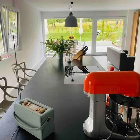 Holiday home Maison Contemporaine Avec Vue Sur Le Mont Tendre